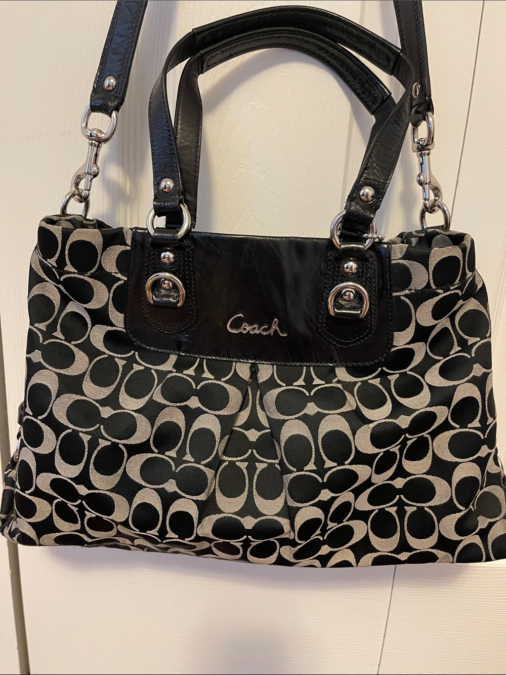 Coach Black and Cream Signature Shoulder Bag